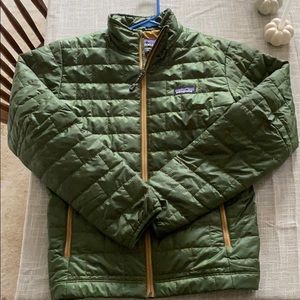 Men’s Patagonia nano puff lightweight jacket